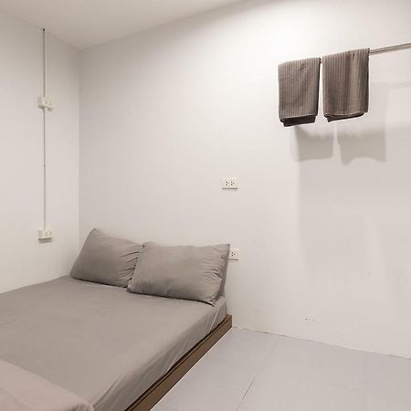Minimal House Patong (Adults Only) Hostel Εξωτερικό φωτογραφία