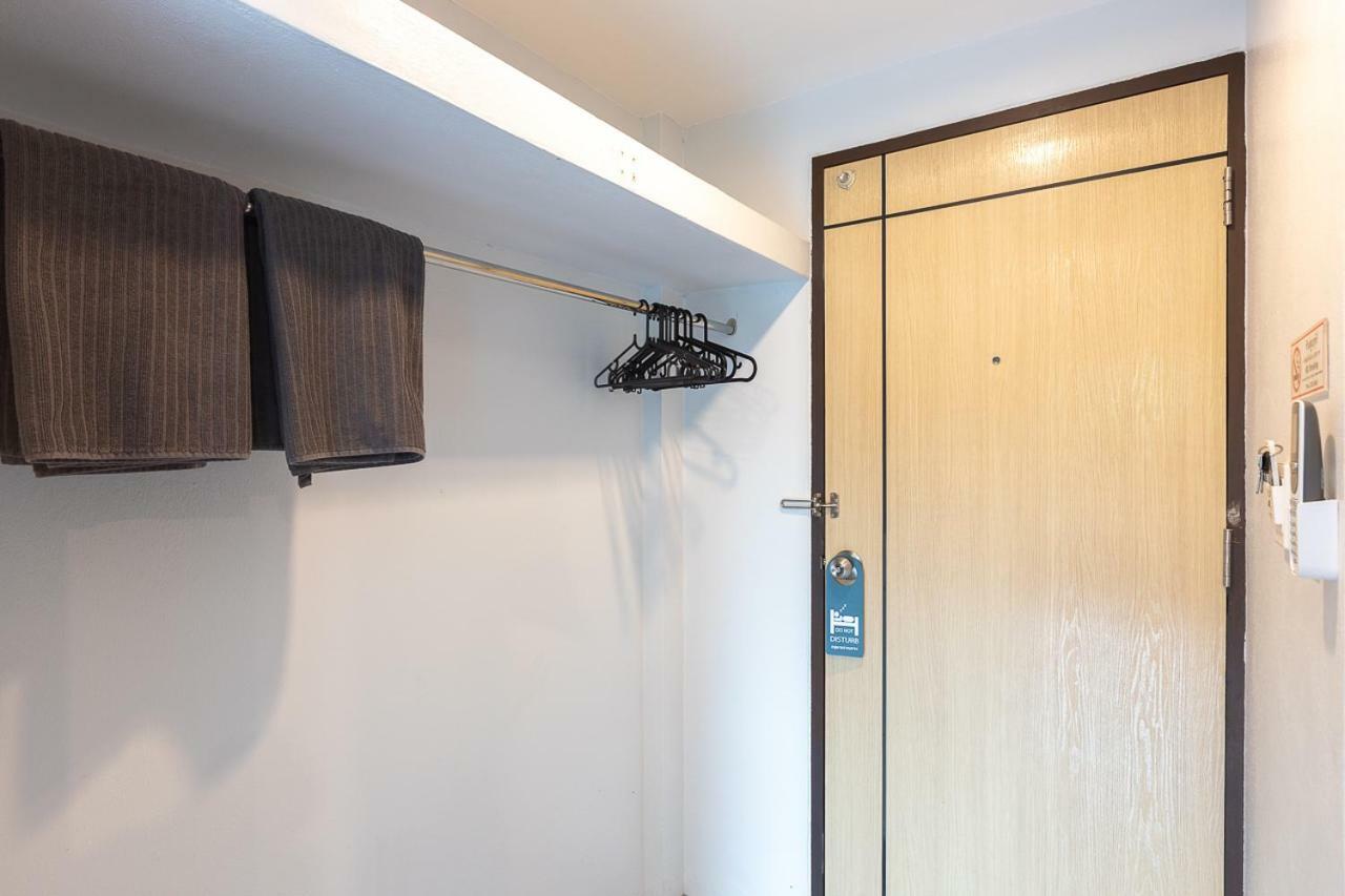 Minimal House Patong (Adults Only) Hostel Εξωτερικό φωτογραφία