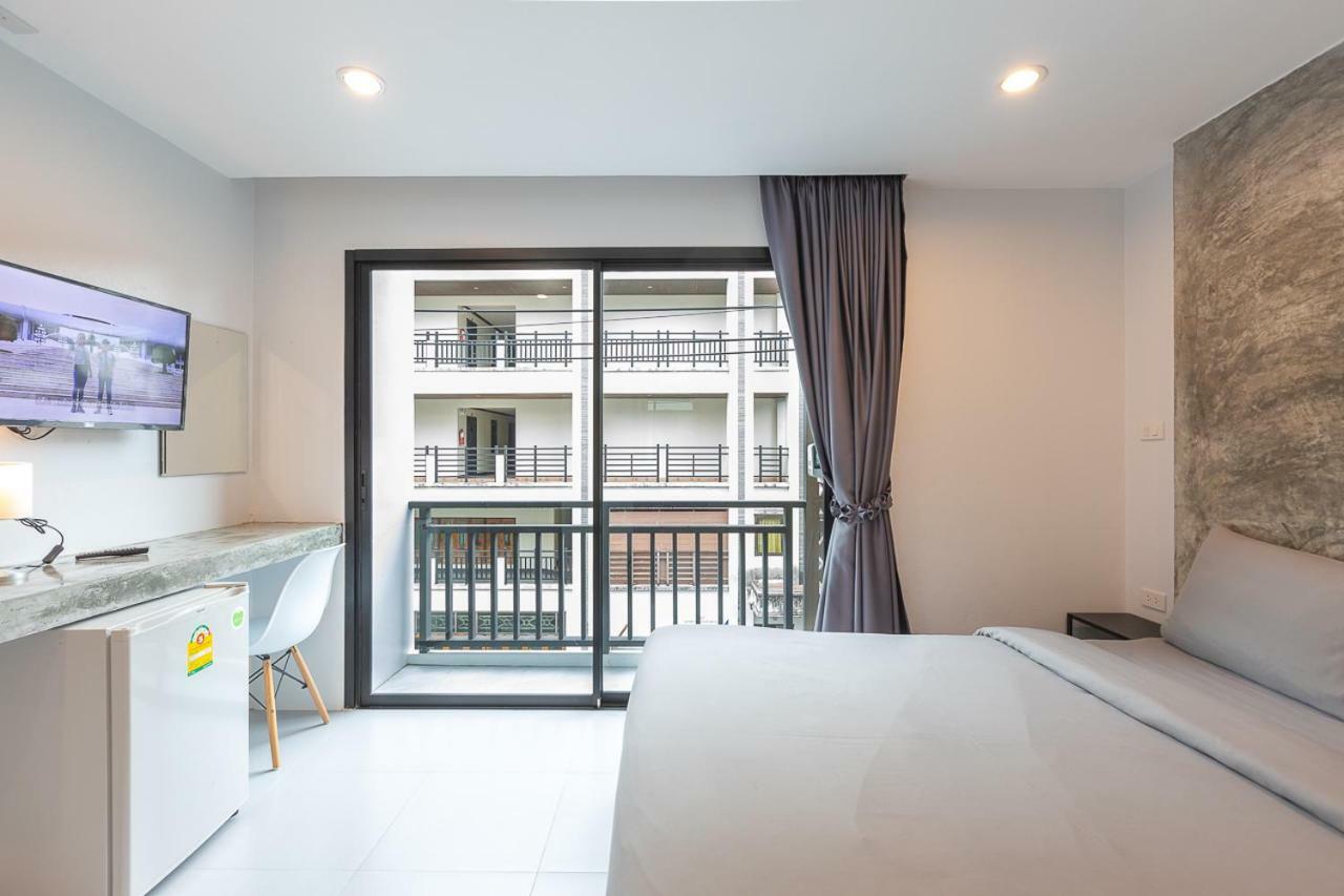 Minimal House Patong (Adults Only) Hostel Εξωτερικό φωτογραφία