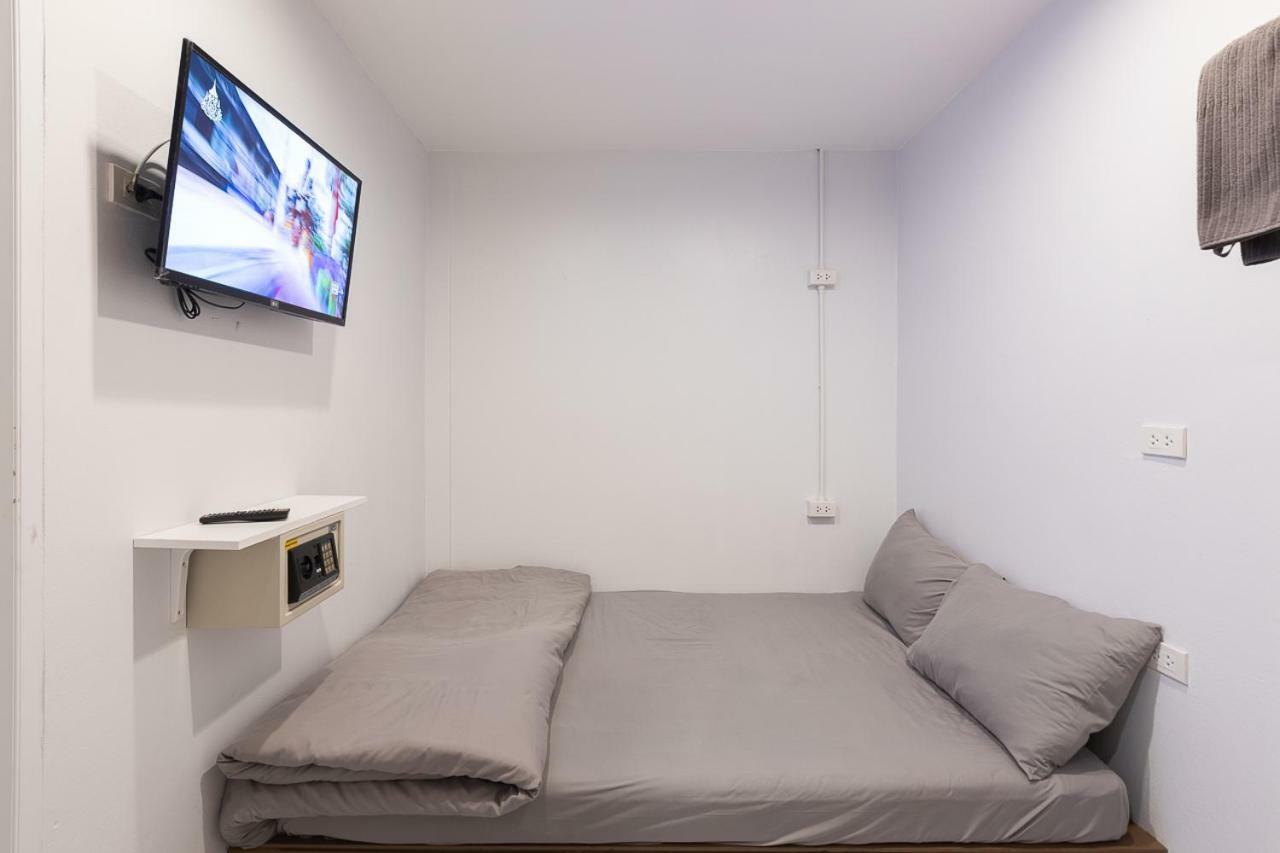 Minimal House Patong (Adults Only) Hostel Εξωτερικό φωτογραφία