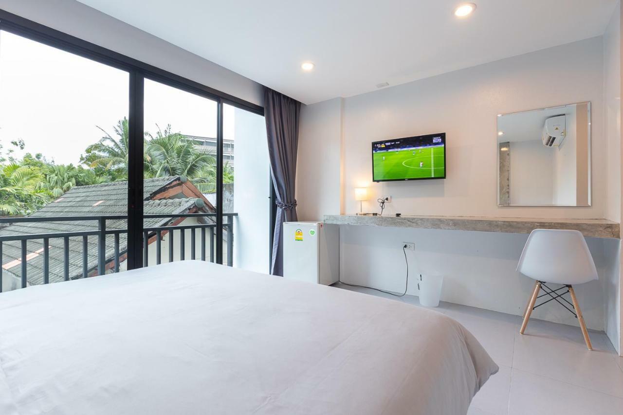 Minimal House Patong (Adults Only) Hostel Εξωτερικό φωτογραφία