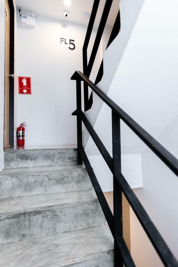 Minimal House Patong (Adults Only) Hostel Εξωτερικό φωτογραφία