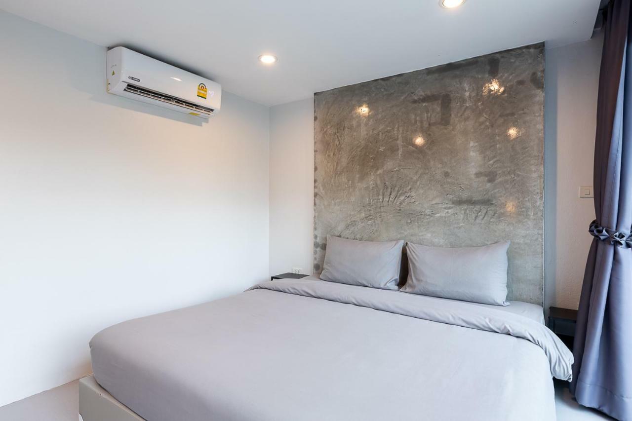 Minimal House Patong (Adults Only) Hostel Εξωτερικό φωτογραφία
