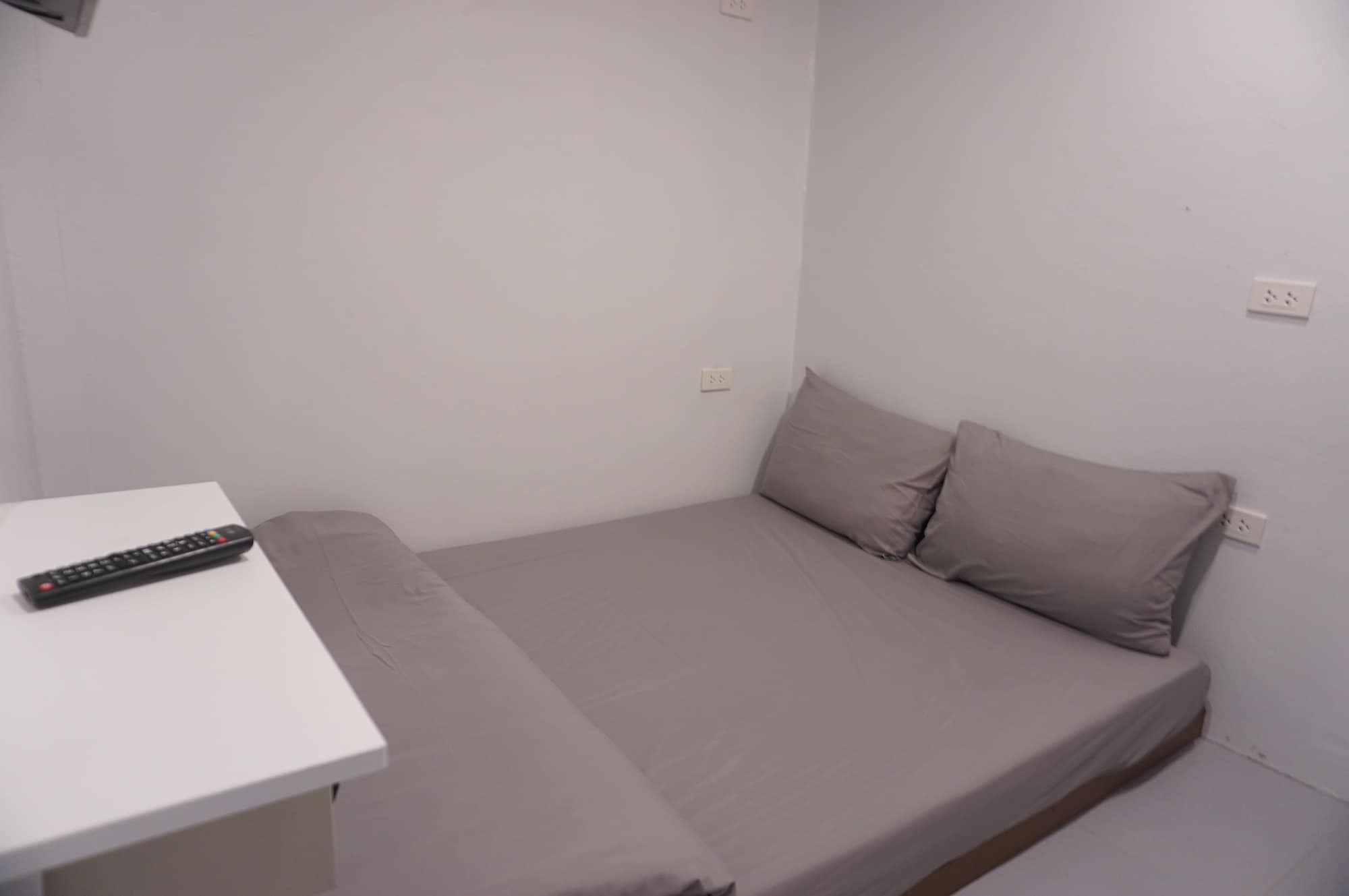 Minimal House Patong (Adults Only) Hostel Εξωτερικό φωτογραφία